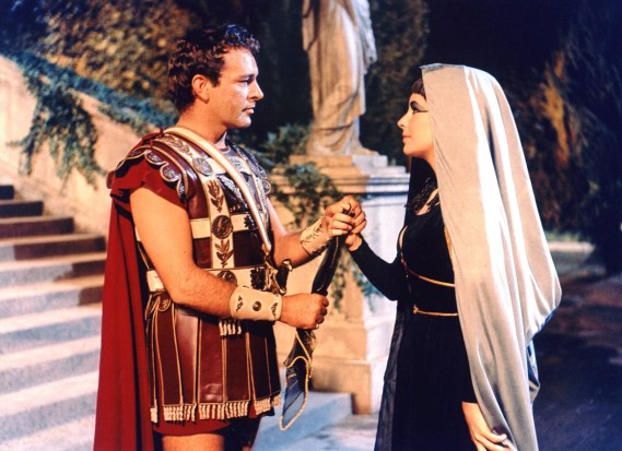 Annex - Taylor, Elizabeth (Cleopatra)_14.jpg